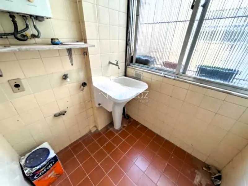 Apartamento à venda com 2 quartos, 62m² - Foto 19