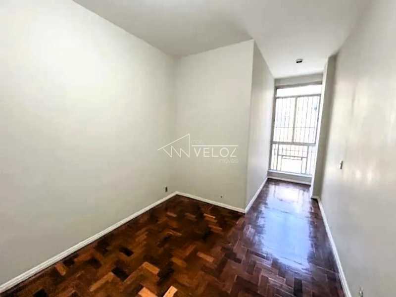 Apartamento à venda com 2 quartos, 62m² - Foto 11