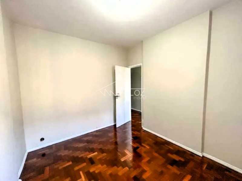 Apartamento à venda com 2 quartos, 62m² - Foto 7