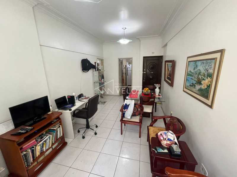 Apartamento à venda com 1 quarto, 50m² - Foto 3