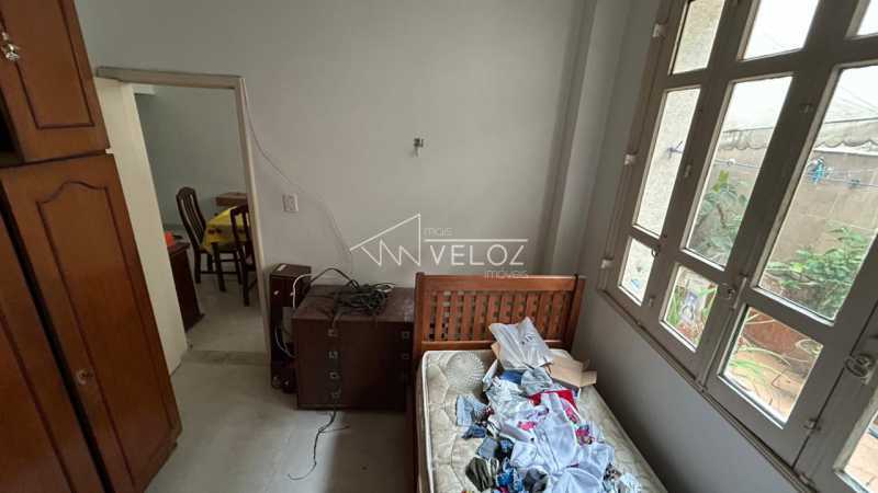 Apartamento à venda com 2 quartos, 72m² - Foto 4