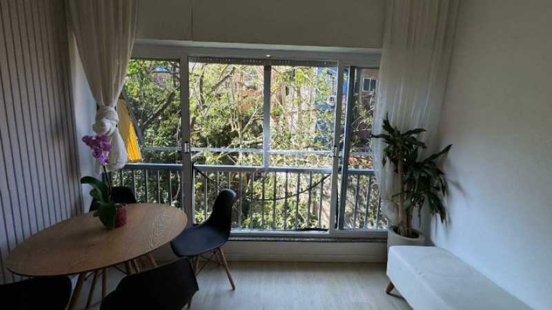 Apartamento à venda com 2 quartos, 63m² - Foto 4