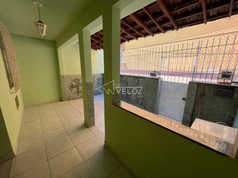 Casa de Vila à venda com 1 quarto, 70m² - Foto 21