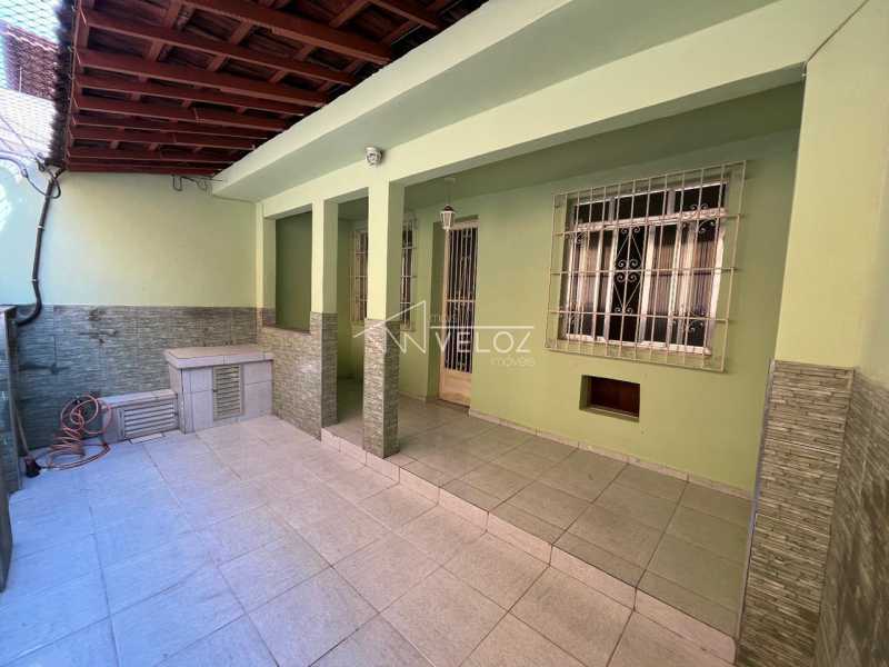 Casa de Vila à venda com 1 quarto, 70m² - Foto 23