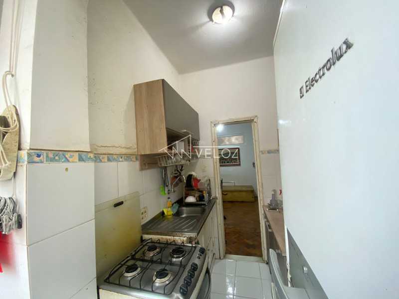 Apartamento à venda com 1 quarto, 40m² - Foto 11