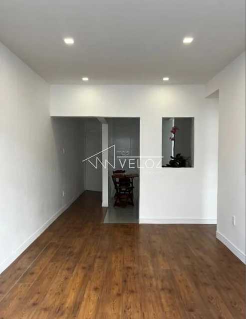 Apartamento à venda com 2 quartos, 66m² - Foto 1