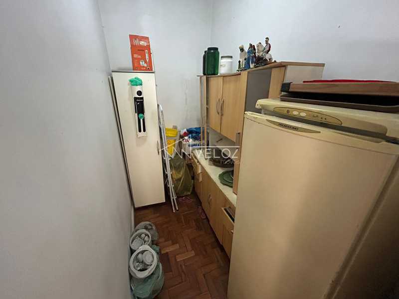 Apartamento à venda com 2 quartos, 72m² - Foto 22