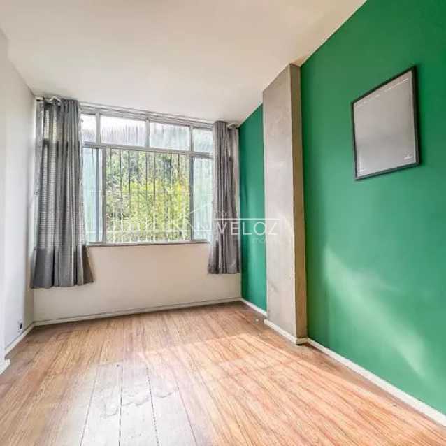 Apartamento à venda com 1 quarto, 51m² - Foto 9