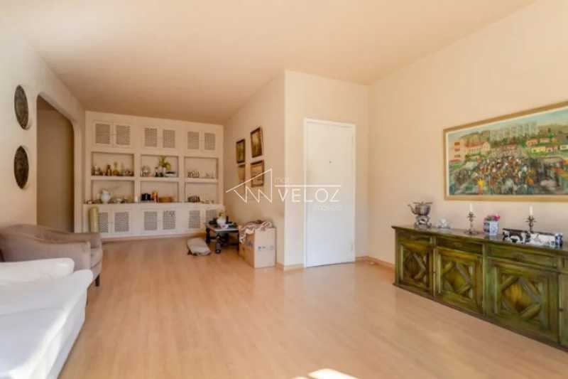 Apartamento à venda com 3 quartos, 138m² - Foto 3