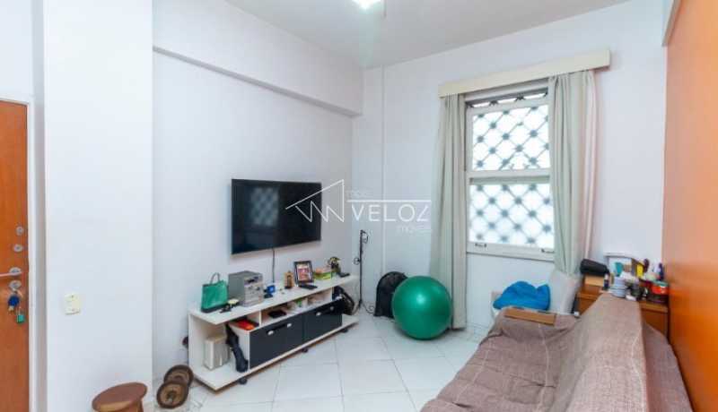 Apartamento à venda com 1 quarto, 48m² - Foto 13