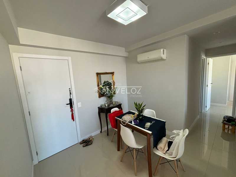 Apartamento à venda com 2 quartos, 75m² - Foto 7