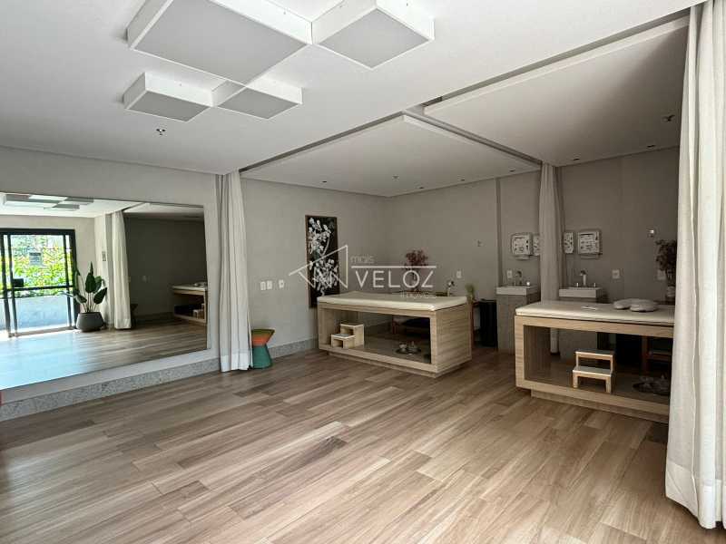 Apartamento à venda com 2 quartos, 75m² - Foto 26