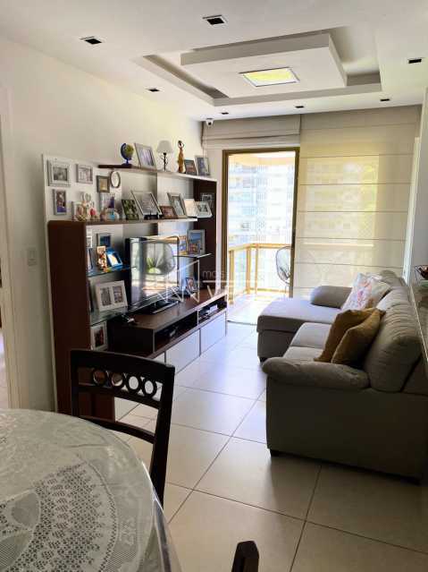 Apartamento à venda com 2 quartos, 79m² - Foto 5