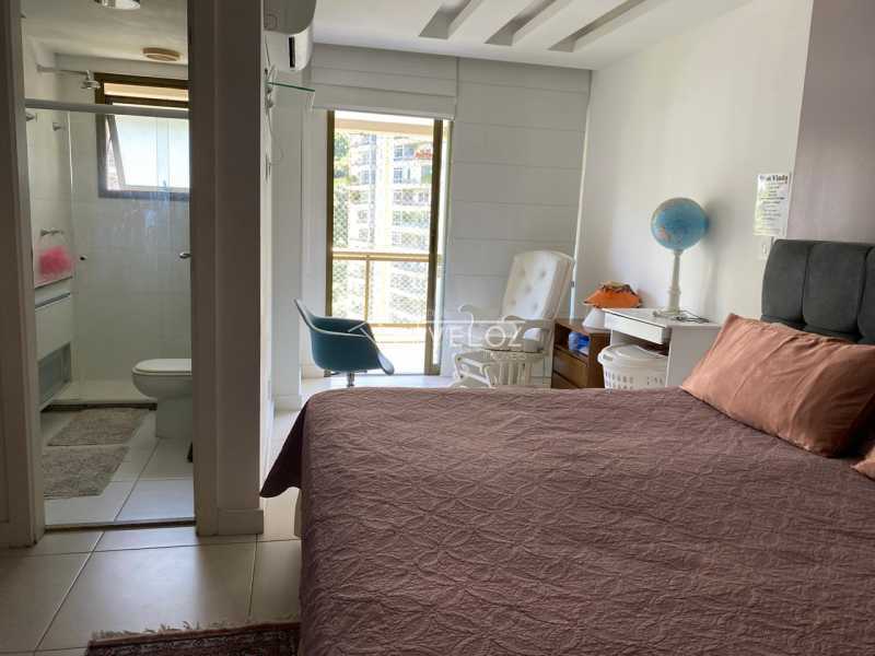 Apartamento à venda com 2 quartos, 79m² - Foto 3