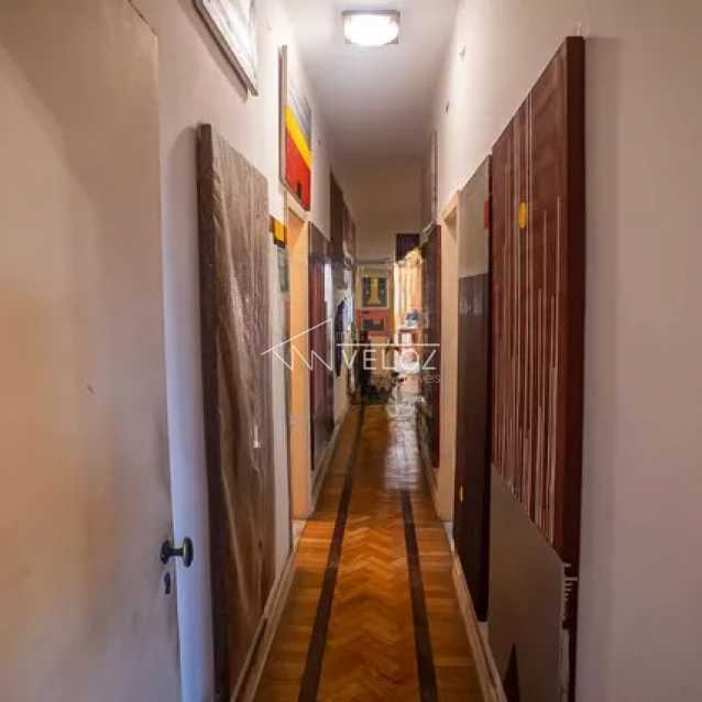 Apartamento à venda com 3 quartos, 244m² - Foto 13