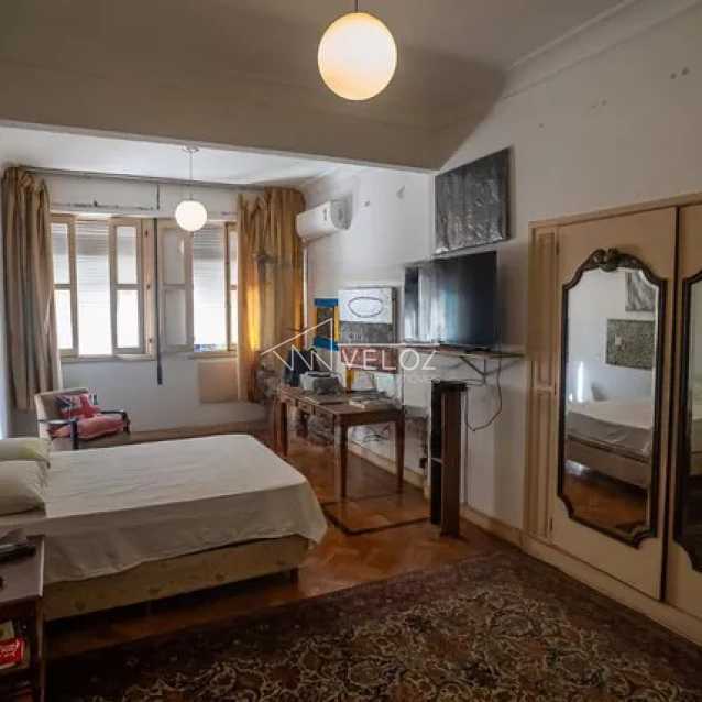 Apartamento à venda com 3 quartos, 244m² - Foto 15