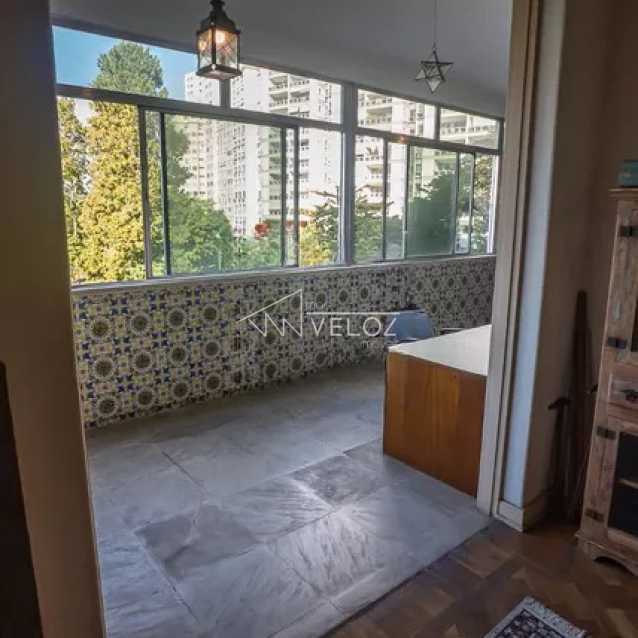 Apartamento à venda com 3 quartos, 244m² - Foto 6