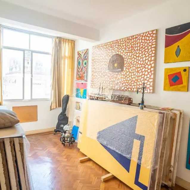 Apartamento à venda com 3 quartos, 244m² - Foto 17