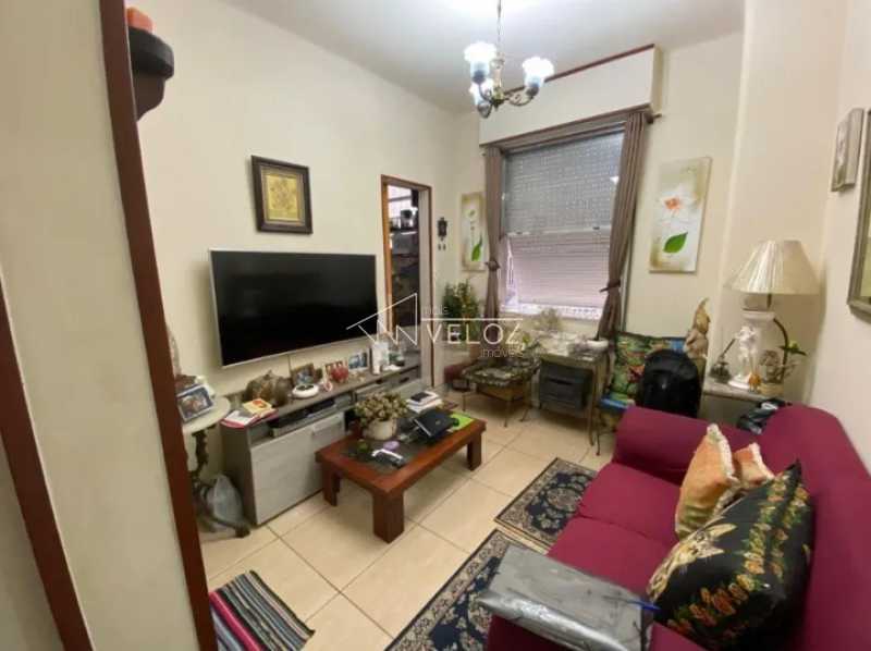 Apartamento à venda com 1 quarto, 33m² - Foto 2