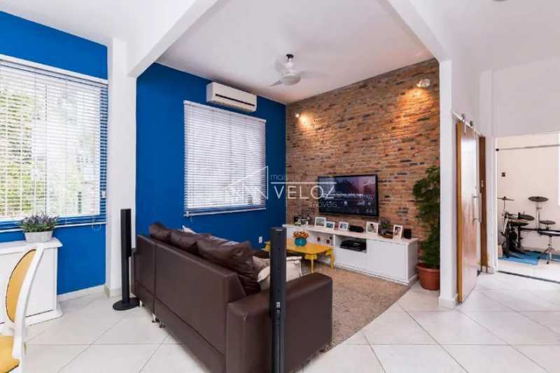 Apartamento à venda com 2 quartos, 80m² - Foto 1