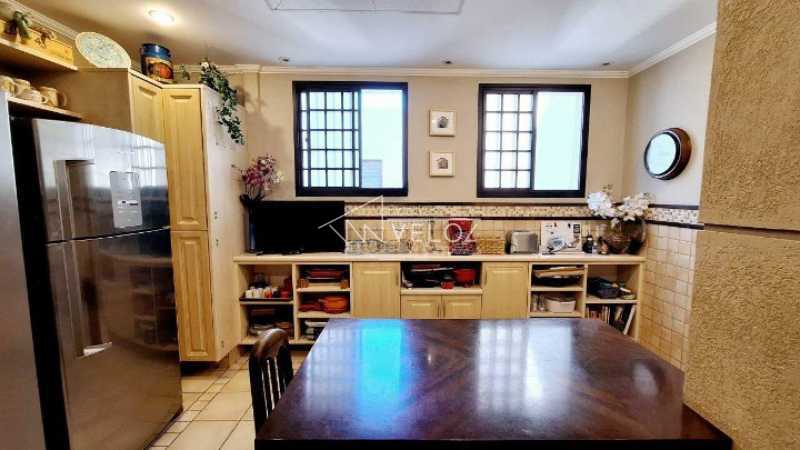 Apartamento à venda com 3 quartos, 220m² - Foto 26