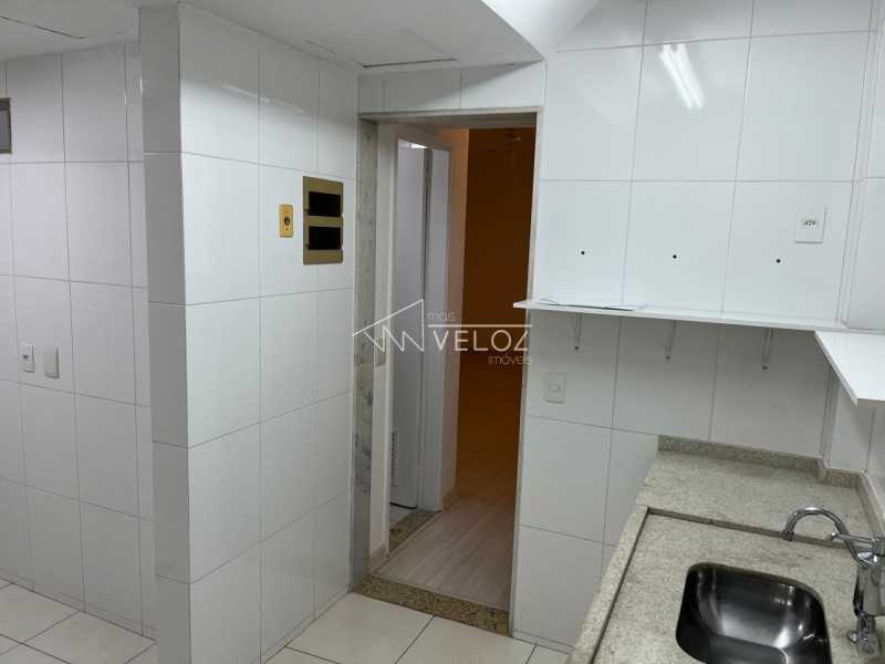 Apartamento à venda com 1 quarto, 43m² - Foto 10