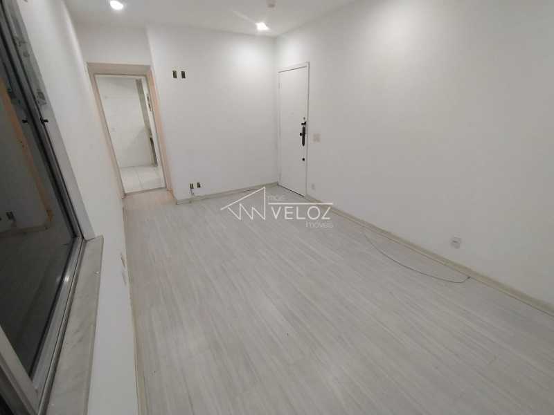 Apartamento à venda com 1 quarto, 43m² - Foto 4