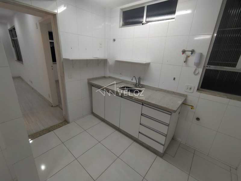 Apartamento à venda com 1 quarto, 43m² - Foto 11