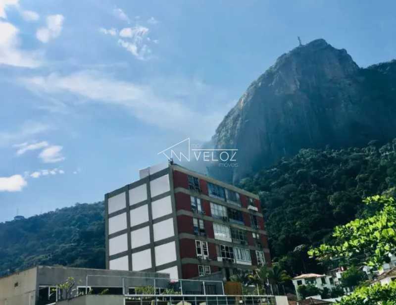 Cobertura à venda com 3 quartos, 220m² - Foto 3