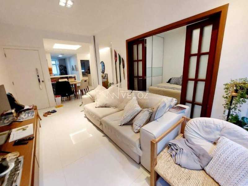 Apartamento à venda com 2 quartos, 85m² - Foto 2