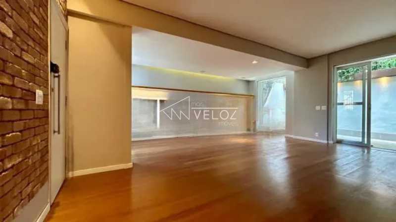 Apartamento à venda com 3 quartos, 158m² - Foto 2