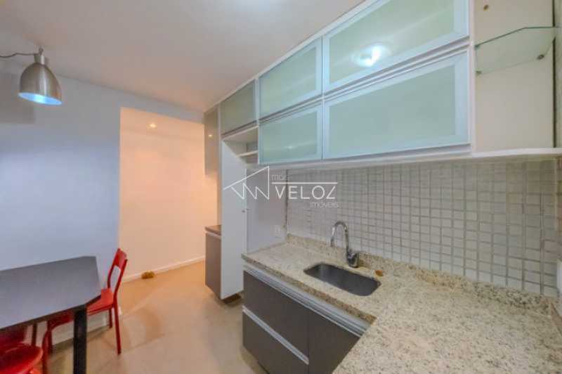 Apartamento à venda com 2 quartos, 69m² - Foto 8