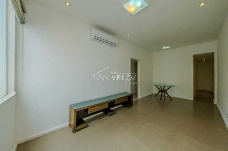 Apartamento à venda com 2 quartos, 69m² - Foto 3