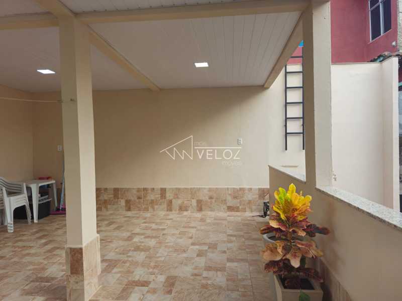 Casa de Vila à venda com 1 quarto, 39m² - Foto 13