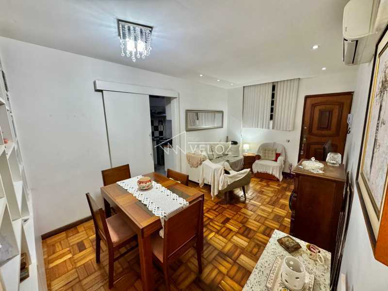 Apartamento à venda com 2 quartos, 60m² - Foto 1