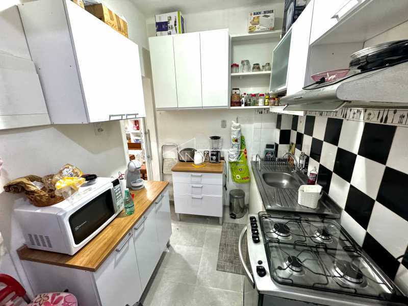 Apartamento à venda com 2 quartos, 60m² - Foto 18