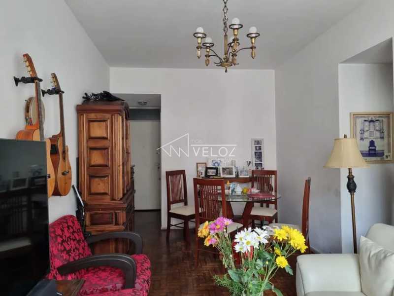 Apartamento à venda com 2 quartos, 82m² - Foto 2