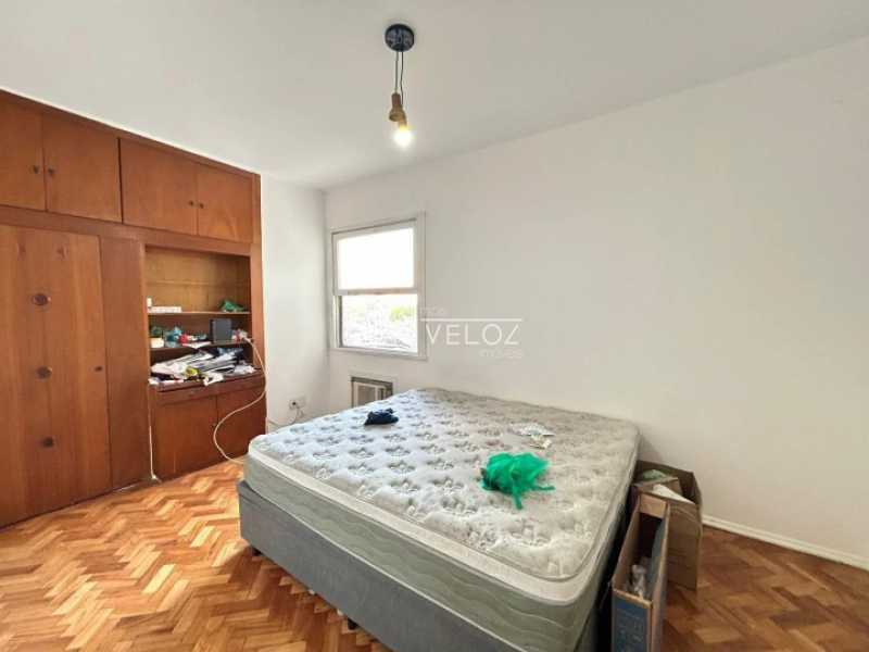 Apartamento à venda com 3 quartos, 130m² - Foto 10