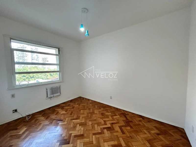 Apartamento à venda com 3 quartos, 130m² - Foto 12