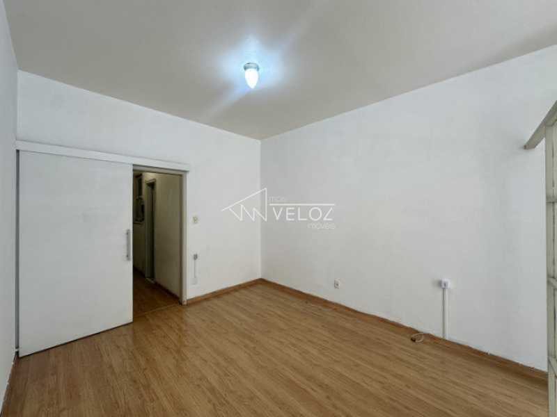 Apartamento à venda com 1 quarto, 55m² - Foto 1