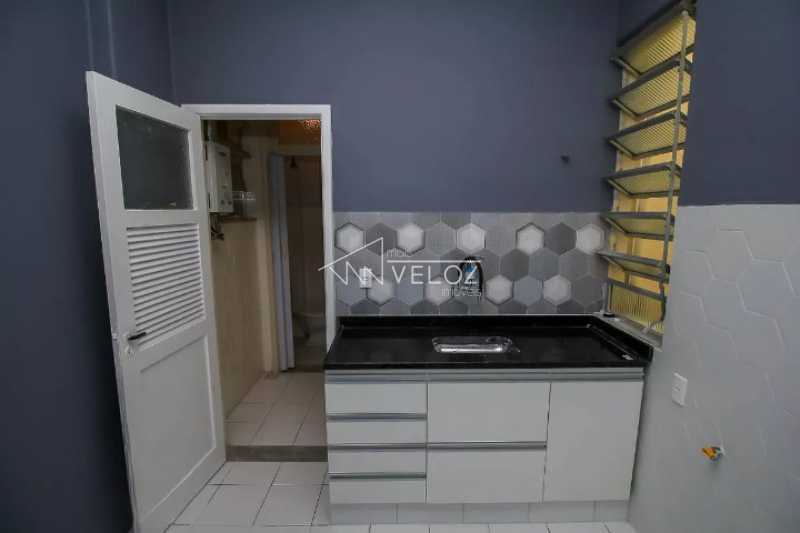 Apartamento à venda com 3 quartos, 105m² - Foto 9