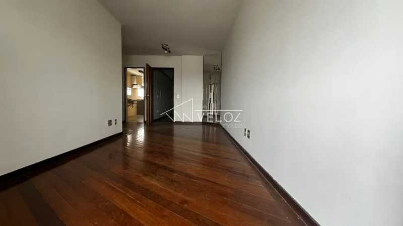 Apartamento à venda com 2 quartos, 83m² - Foto 2