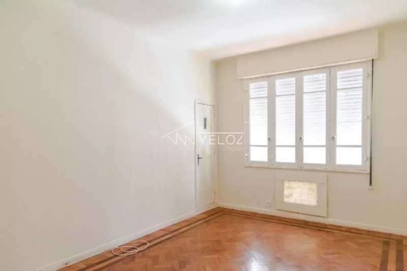 Apartamento à venda com 3 quartos, 157m² - Foto 11