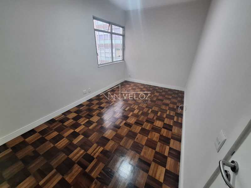 Apartamento à venda com 1 quarto, 44m² - Foto 1