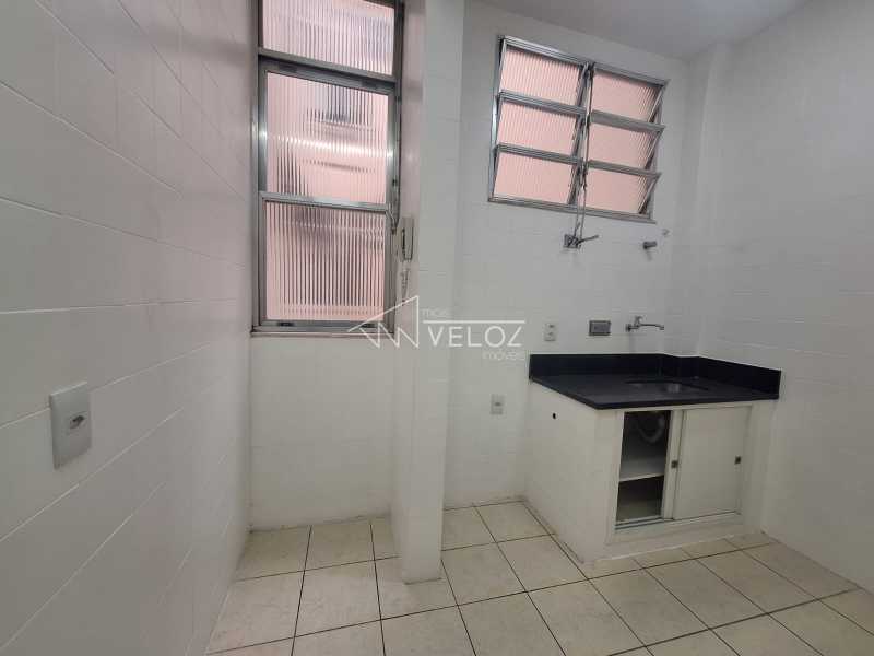 Apartamento à venda com 1 quarto, 44m² - Foto 9