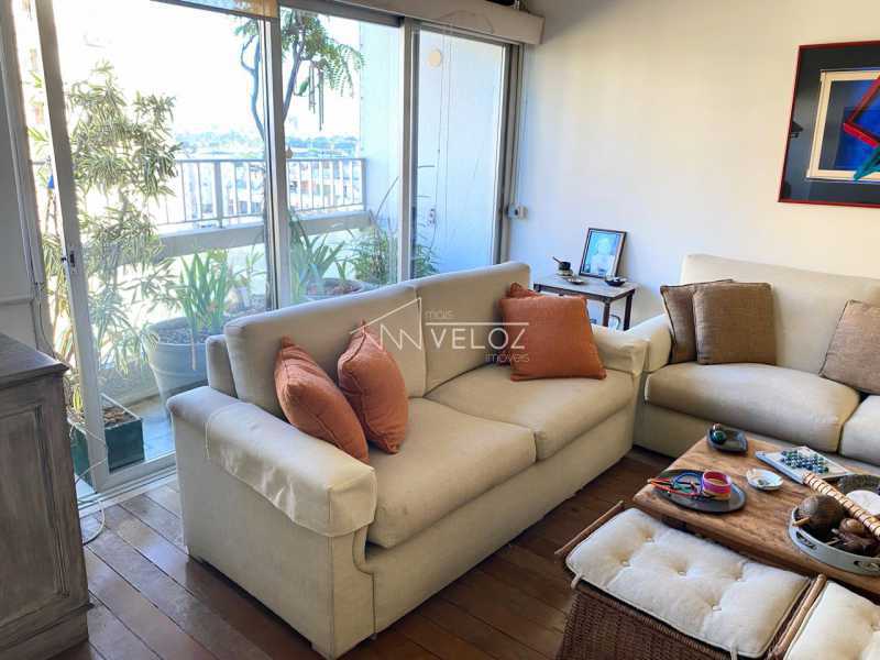 Apartamento à venda com 3 quartos, 170m² - Foto 2