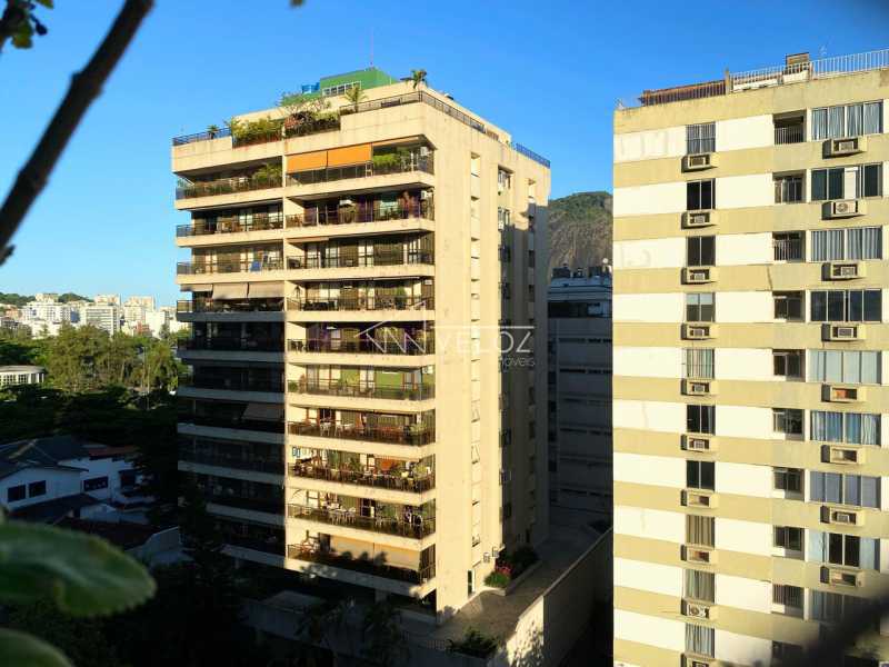 Apartamento à venda com 3 quartos, 170m² - Foto 18