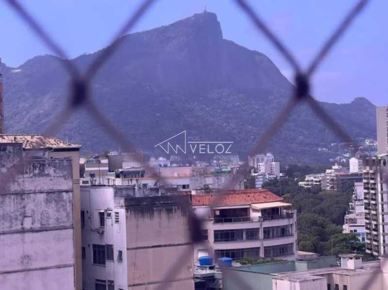 Apartamento à venda com 3 quartos, 125m² - Foto 2