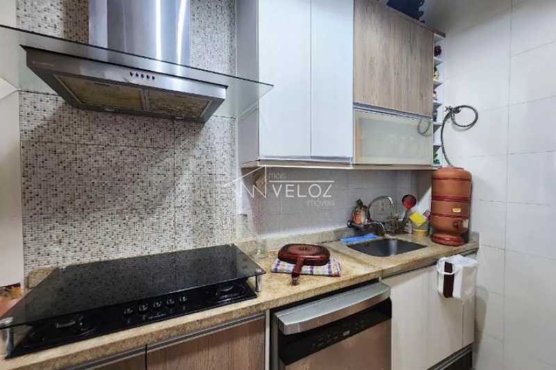 Apartamento à venda com 3 quartos, 92m² - Foto 11