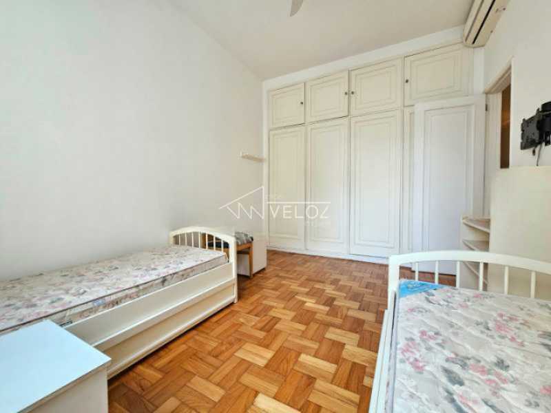 Apartamento à venda com 3 quartos, 134m² - Foto 9